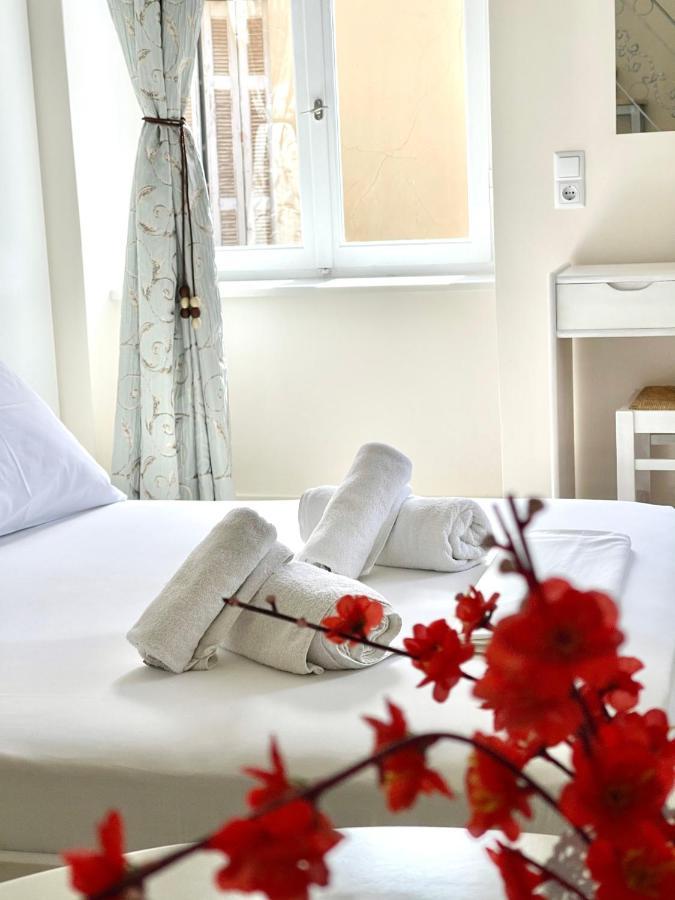 Xenias Rooms Apartments Koroni  Bagian luar foto