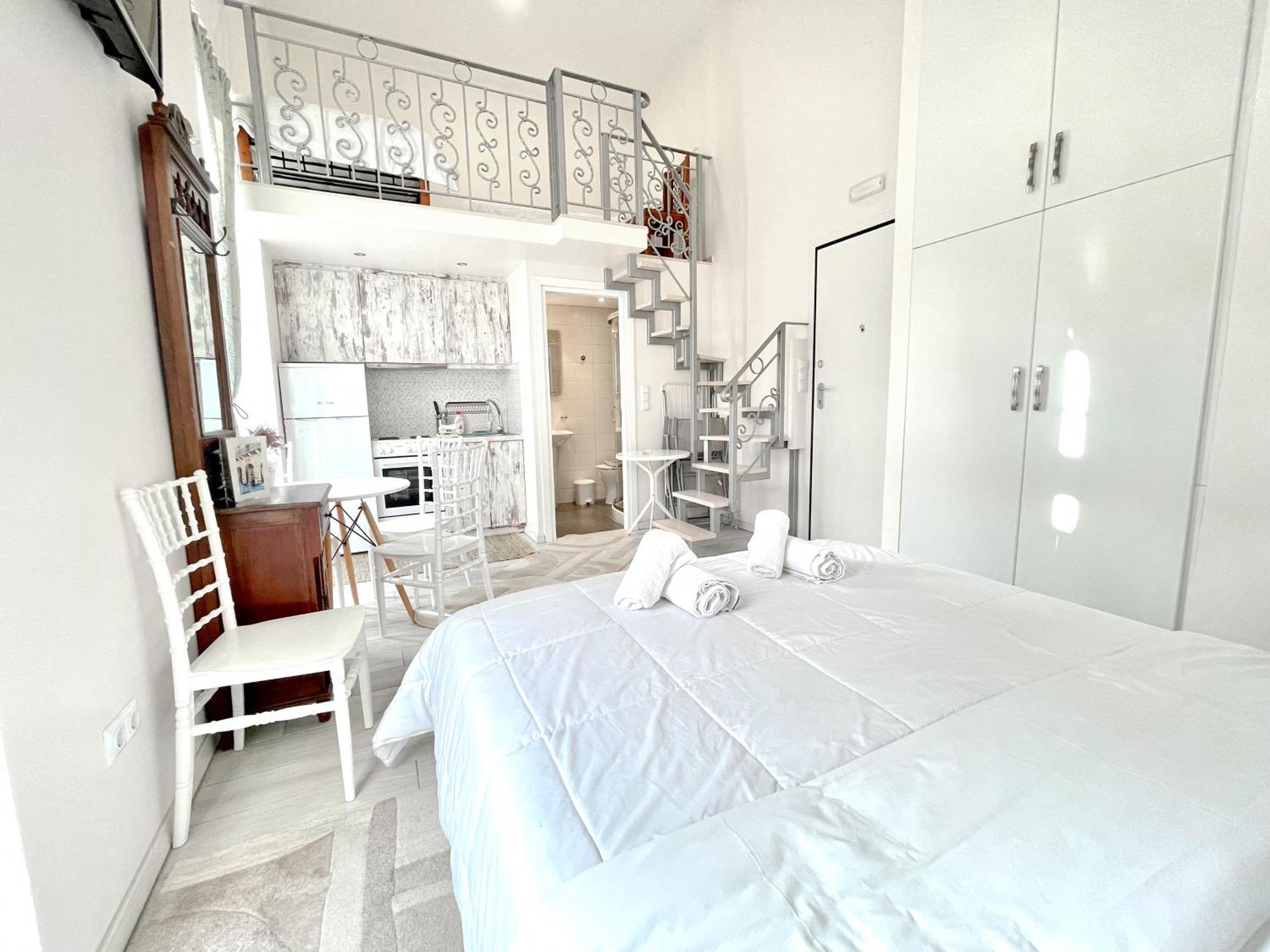 Xenias Rooms Apartments Koroni  Bagian luar foto